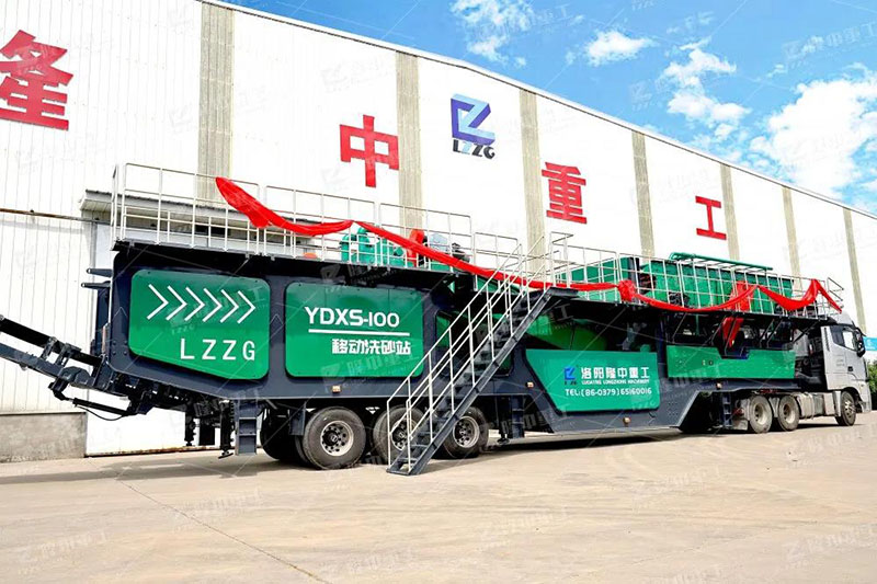 上圖:隆中YD系列輪式移動(dòng)洗砂站